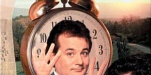 사랑의 블랙홀(Groundhog Day,1993):반복되는 하루에 갇혀 진정한 사랑과 이타적인 삶을 깨닫게 되는 로맨틱 코미디
